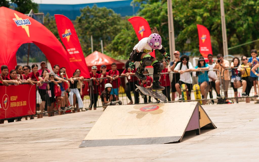 Pimentinha na disputa do skate