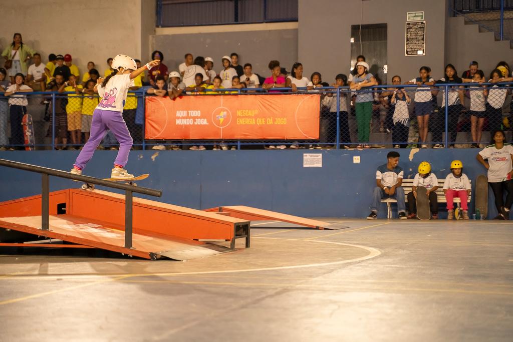 Torcida animada no Skate