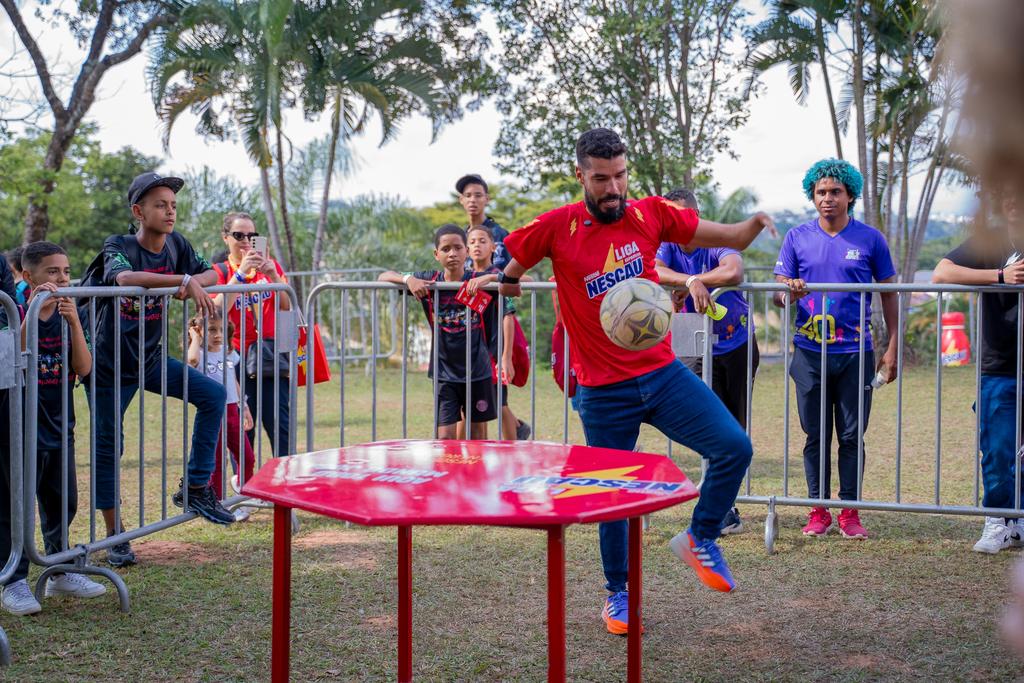 Habilidade do Daniel Dias no Futmesa