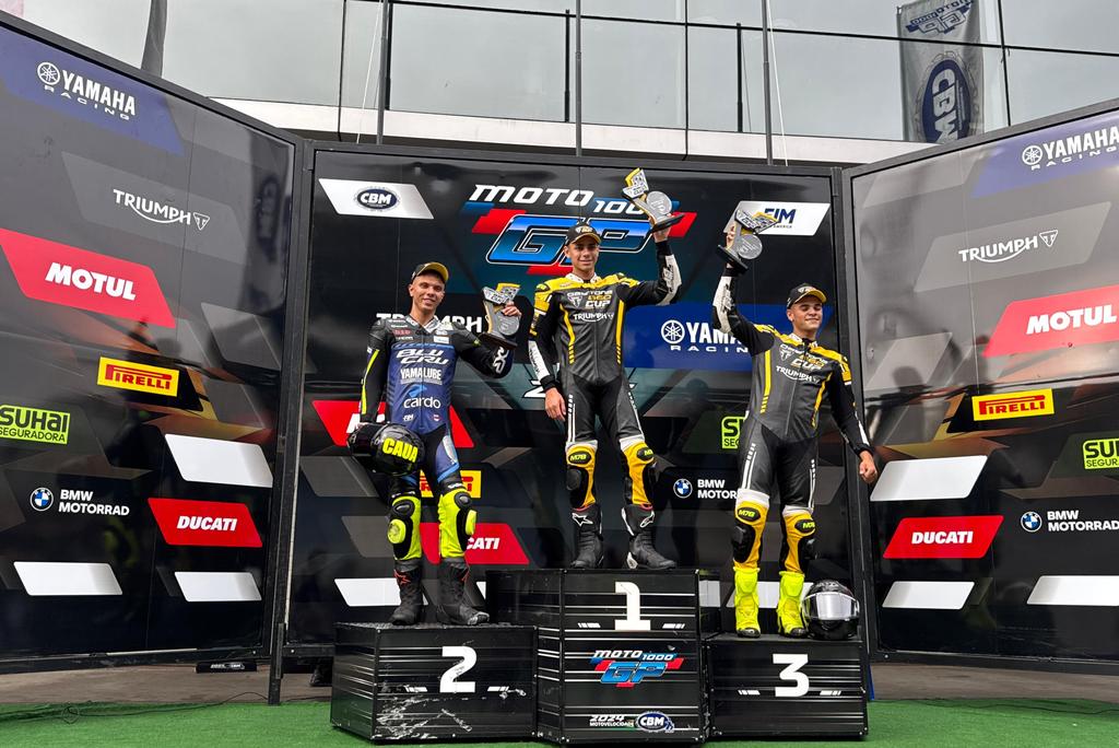 Pódio da prova desta sexta-feira da Daytona 660 Cup em São Paulo (SP)