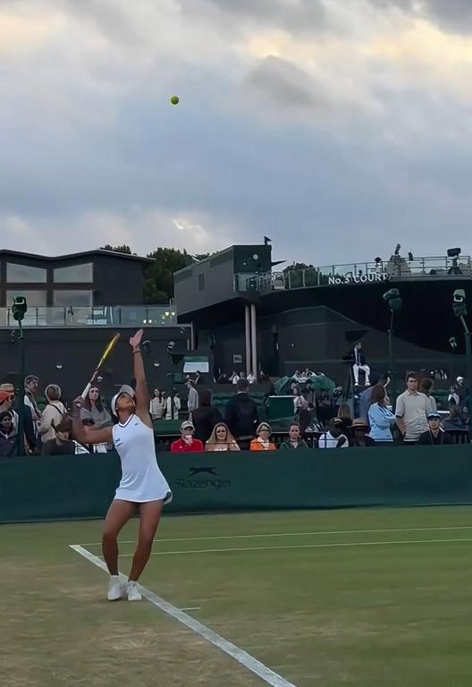 Naná está na segunda rodada de Wimbledon