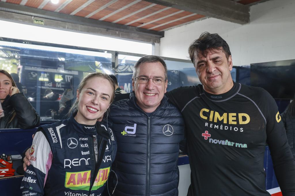 Thaline Chicoski, Daniel Kelemen e Beto Cavaleiro