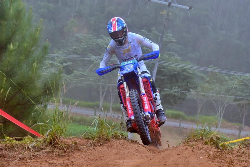 Danilo Sfalsim disputa o Beta Master Enduro 2026 na Itália