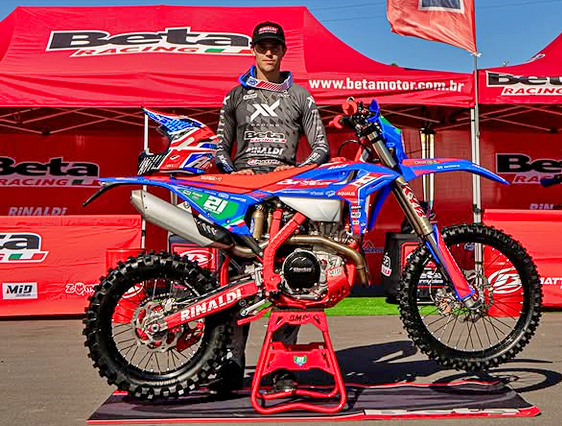 Danilo Sfalsim disputa o Beta Master Enduro 2026 na Itália