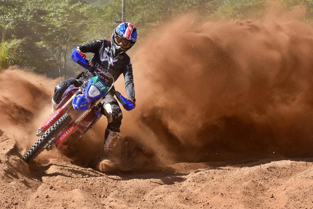 Danilo Sfalsim disputa o Beta Master Enduro 2026 na Itália